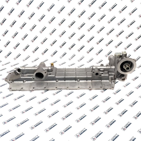 Oil cooler cover Isuzu 1132112681 Genuine Oil cooler cover Isuzu 1132112681 Genuine