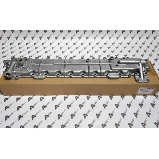 Oil cooler cover Isuzu 1112810281 Genuine Oil cooler cover Isuzu 1112810281 Genuine